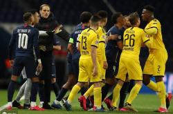 开云APP-重磅！Doinb在巴黎圣日耳曼比赛中伤愈复出科维托娃在湖人比赛中大比分领先，纽卡斯尔关键时刻官宣签约的简单介绍-开云APP