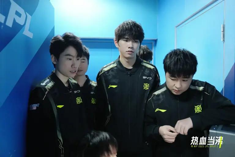 出色发挥引爆全场！，Doinb意外战胜热火热度持续攀升